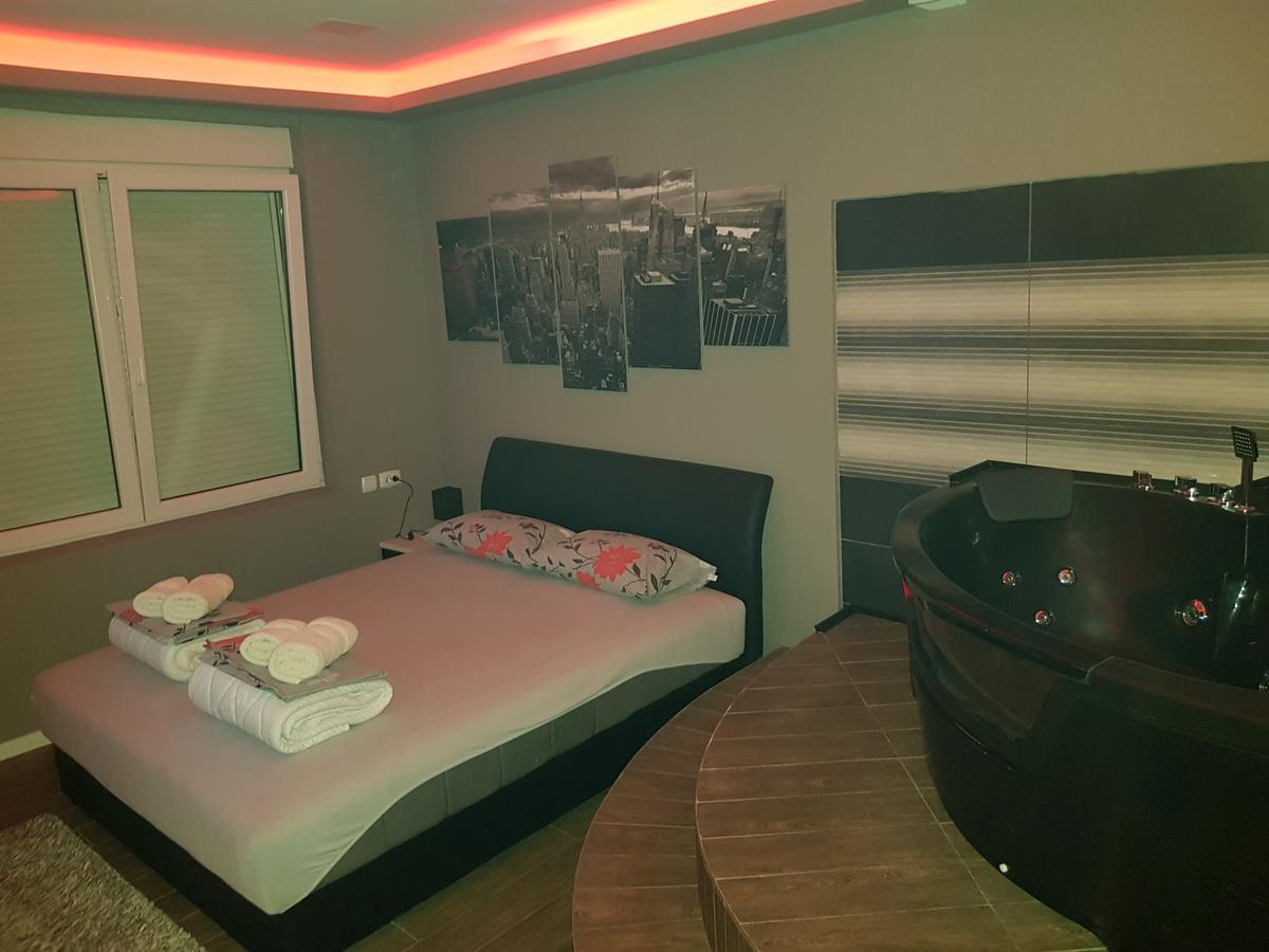 Ceca Apartman Ni 外观 照片