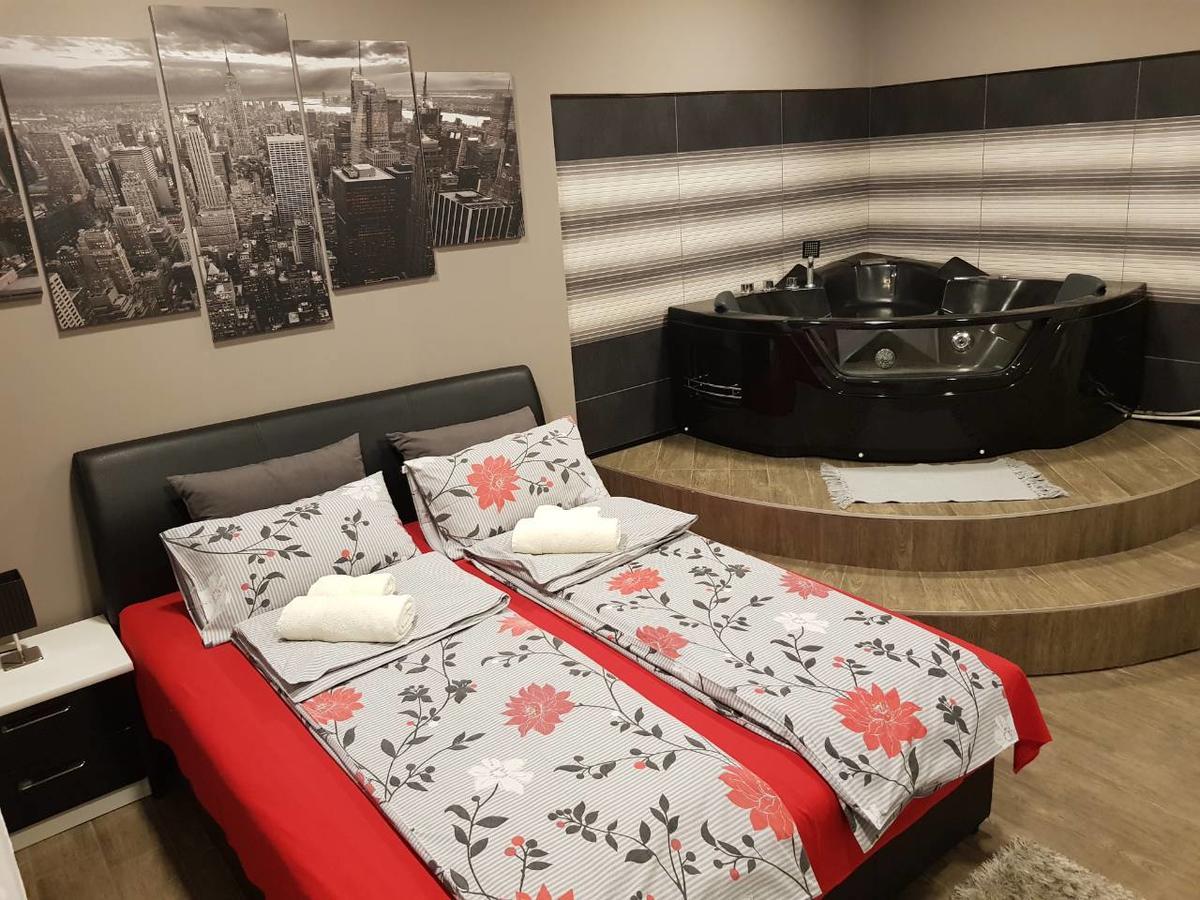 Ceca Apartman Ni 外观 照片