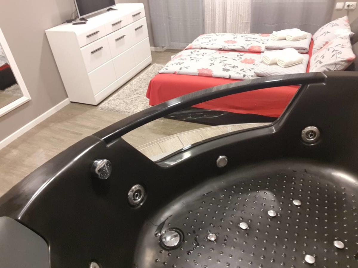 Ceca Apartman Ni 外观 照片