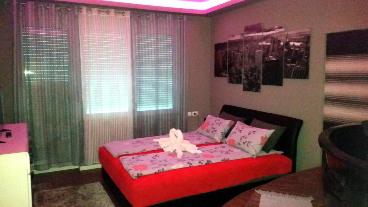 Ceca Apartman Ni 外观 照片